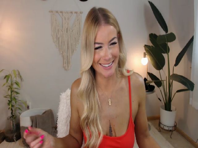 Live sex webcam photo for Kay_devon #267317115