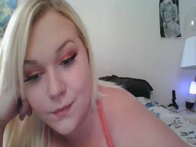 Live sex webcam photo for DAISYEM #267343870