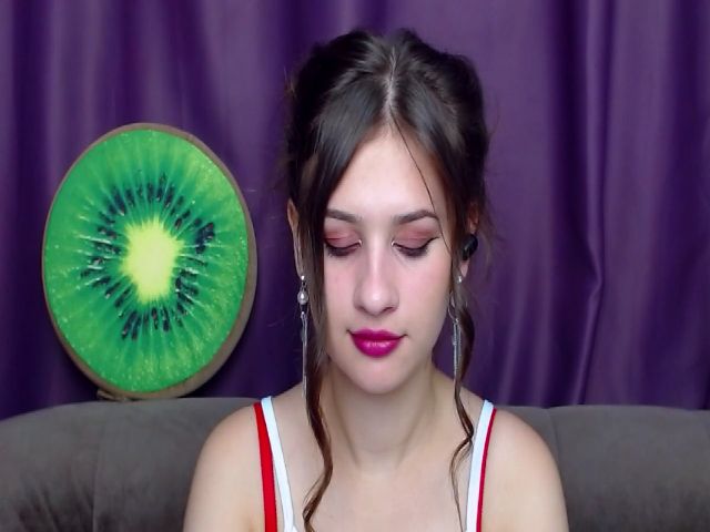 Live sex webcam photo for BonnyHill #267017194