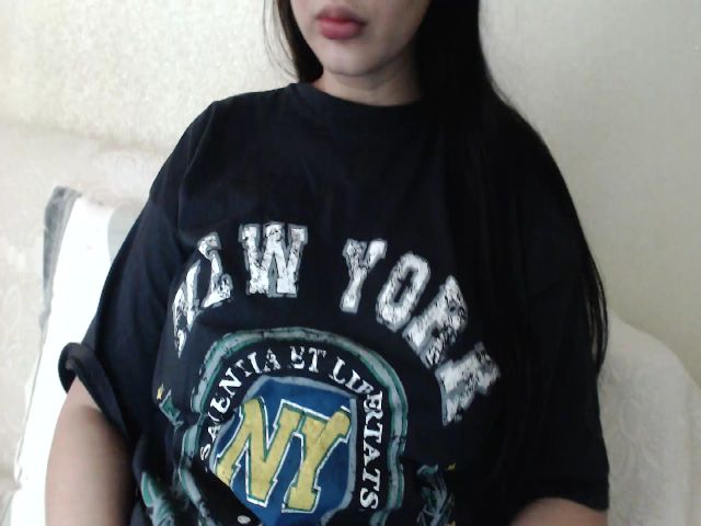 Live sex webcam photo for EllisMfc #267110399