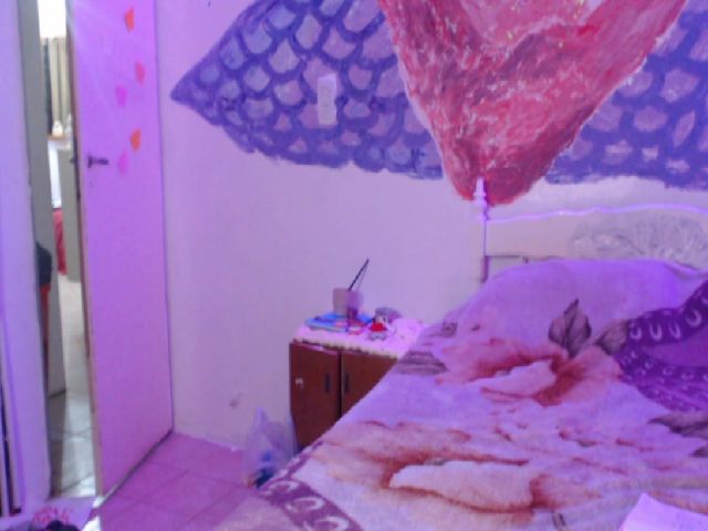 Live sex webcam photo for Dionisiaca #267289181