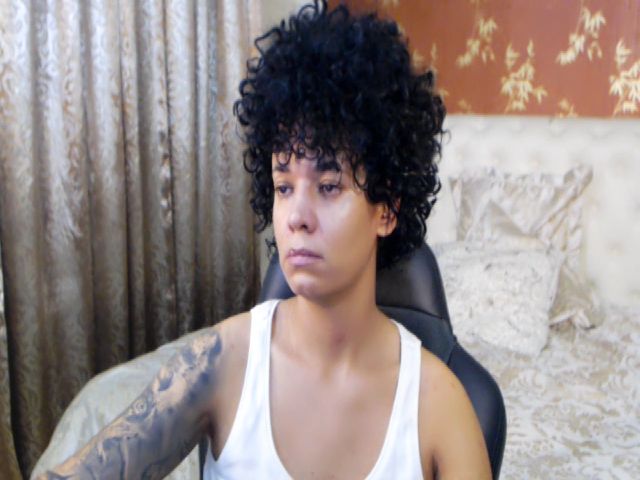Live sex webcam photo for LaraAnne_ #267236778