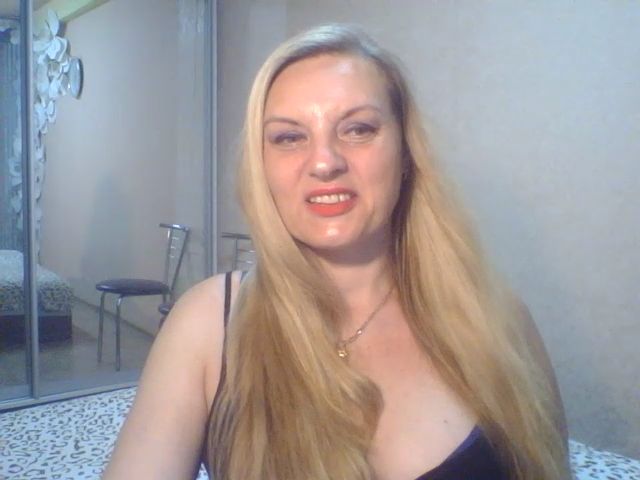 Live sex webcam photo for Miss_Kapriz81 #267171762