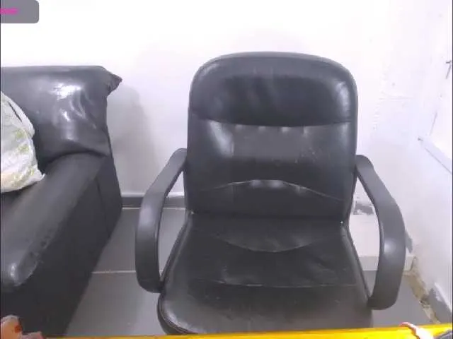 Live sex webcam photo for juwelmoom #266938845