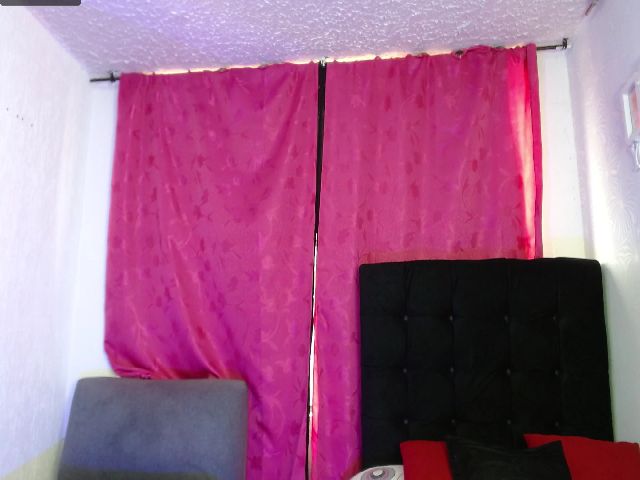 Live sex webcam photo for Aimi_au #267130512