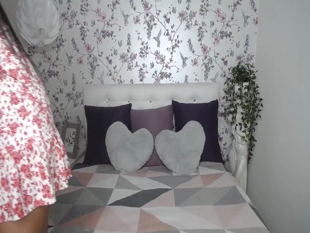 Live sex webcam photo for GiaVegas #267261735