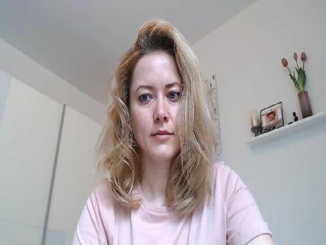 Live sex webcam photo for TessaPerf #267085559