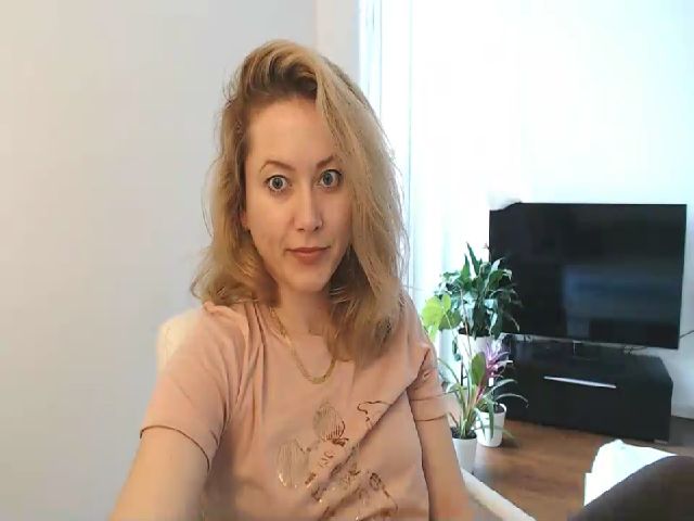 Live sex webcam photo for TessaPerf #267116095