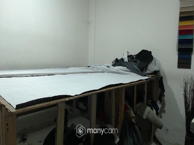 Live sex webcam photo for BLUE_DIAMOND3 #267119923