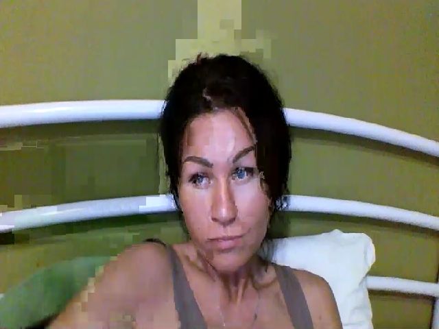 Live sex webcam photo for AngelaWayse #267230409