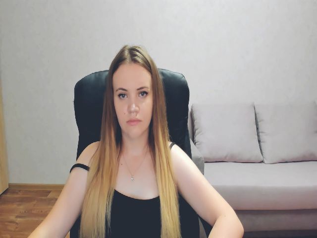 Live sex webcam photo for EllaAntares #267020836