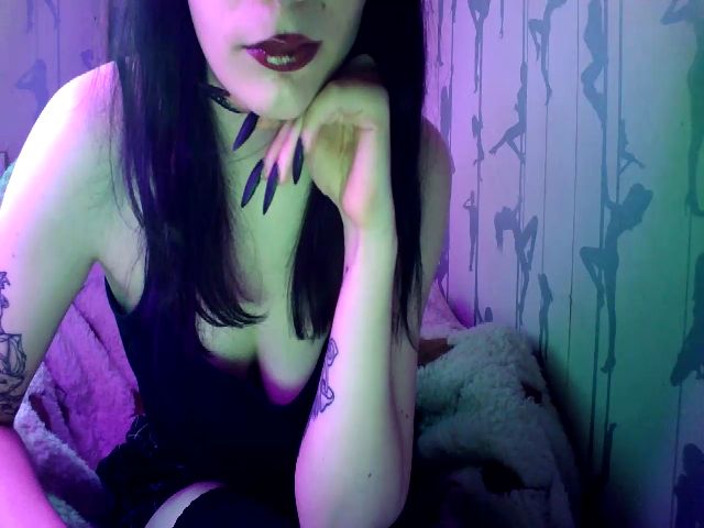 Live sex webcam photo for CandyWWet #267226338