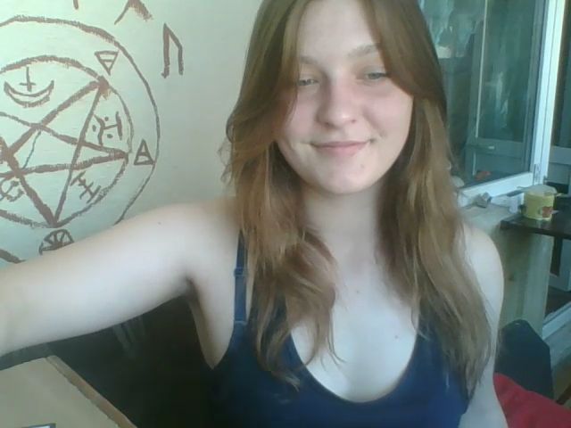 Live sex webcam photo for Marguerite_1_ #267095030