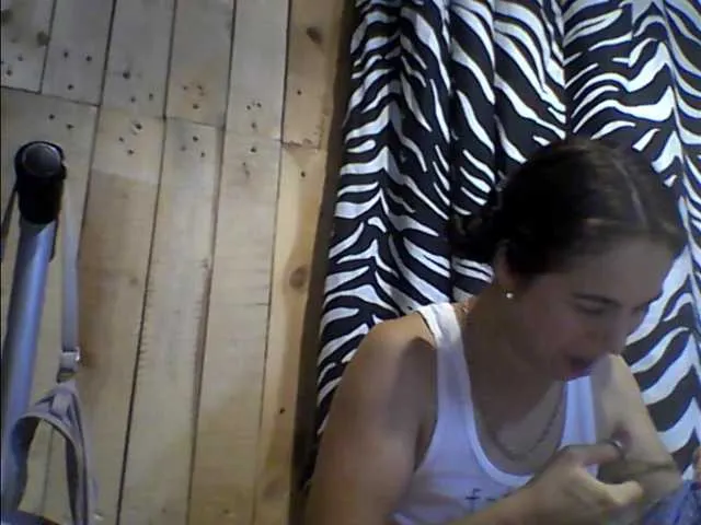 Live sex webcam photo for Eleonor30 #267684050