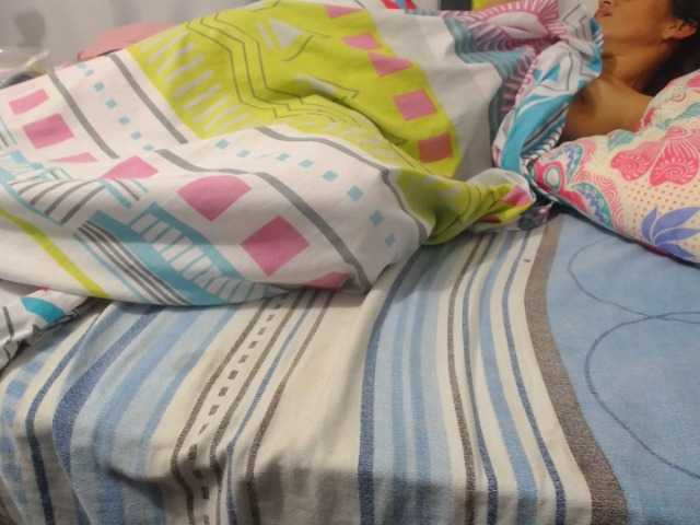 Live sex webcam photo for sexy-mary-69 #267471834