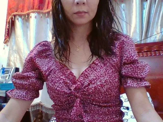 Live sex webcam photo for pornadrianna #267364278