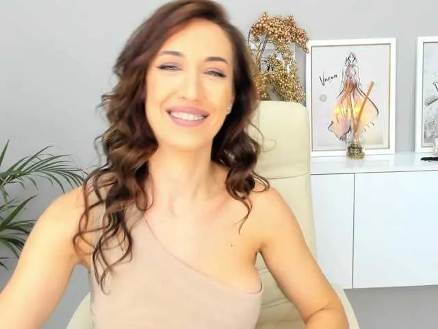 Live sex webcam photo for LuvC #267681372
