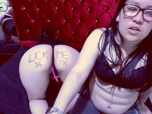 Live sex webcam photo for MADISONXANDER #267364832