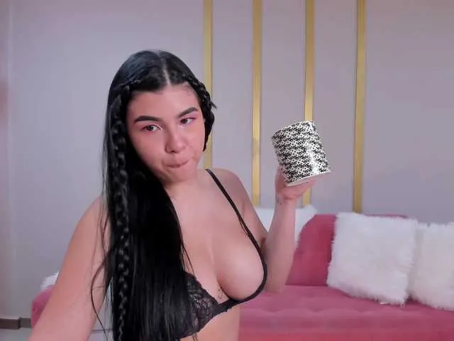 Live sex webcam photo for ChelseaMills #267471248