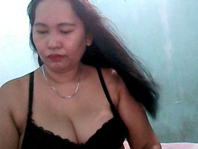 Live sex webcam photo for wildmom4u #267366400