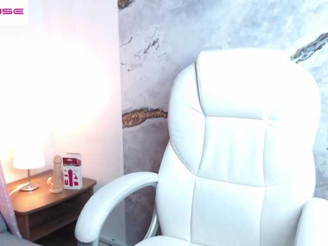 Live sex webcam photo for Azul69- #267685071