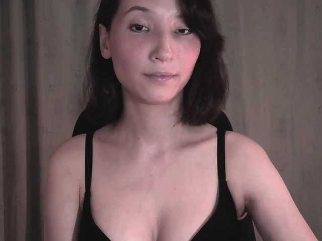 Live sex webcam photo for RenieCalm #267682546