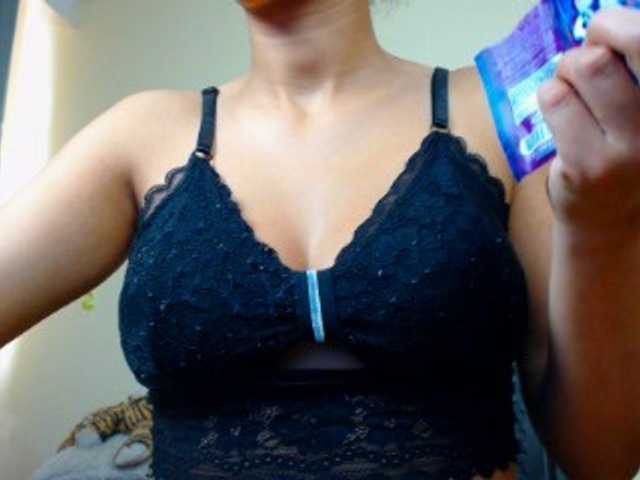 Live sex webcam photo for Alisha-kalu #267685045