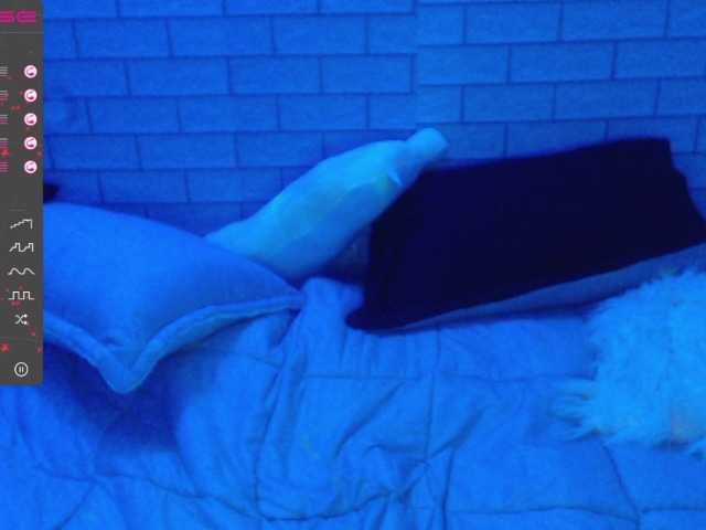 Live sex webcam photo for Lu-baby #267367076