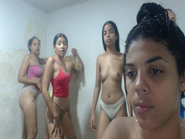 Live sex webcam photo for Frefreesx1 #267690170