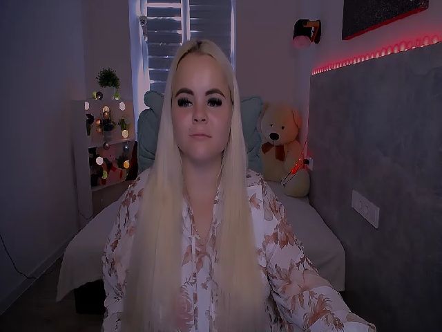 Live sex webcam photo for Jenni__fer #267434000