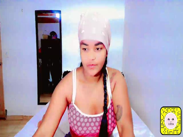 Live sex webcam photo for xxiomy_ #267561324