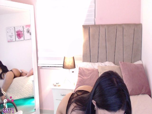 Live sex webcam photo for SoffyWatson #267407141