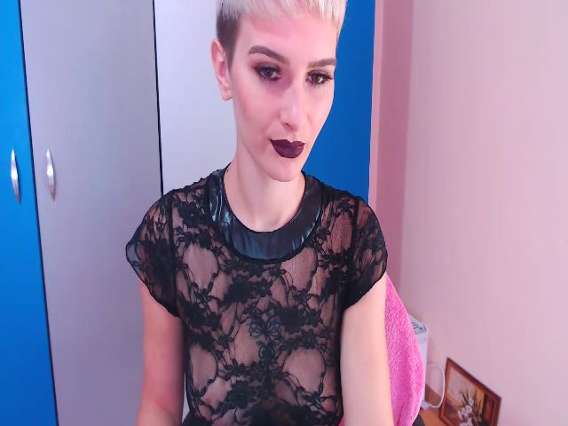 Live sex webcam photo for Miss_Judith #267499950