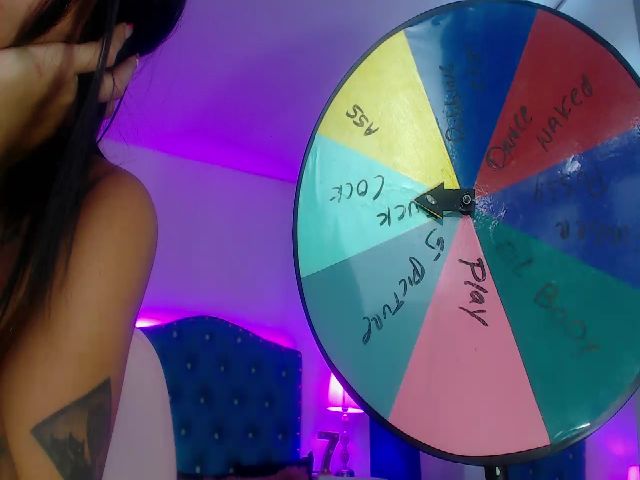 Live sex webcam photo for Georgia_Cox #267668066