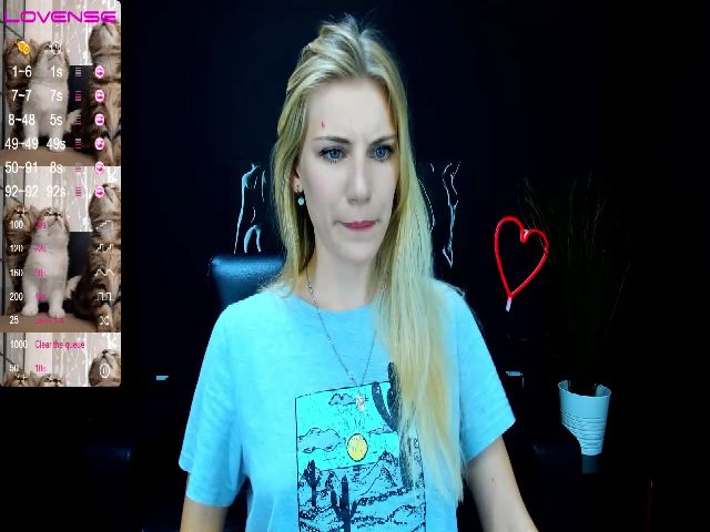 Live sex webcam photo for LiliManchest #267706121