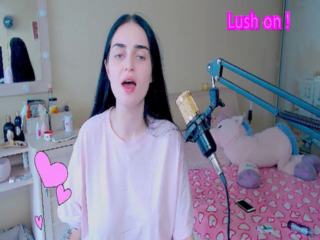 Live sex webcam photo for sunshinebabee #267447924