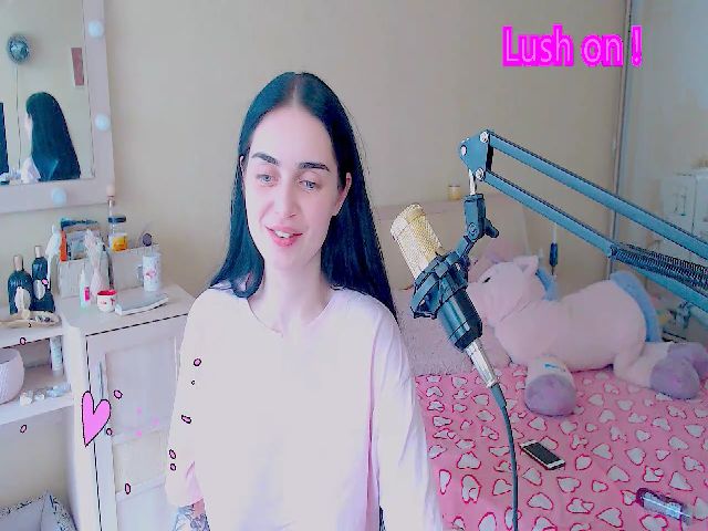 Live sex webcam photo for sunshinebabee #267463216