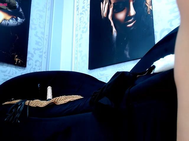 Live sex webcam photo for Slutty_Milf_ #267559056