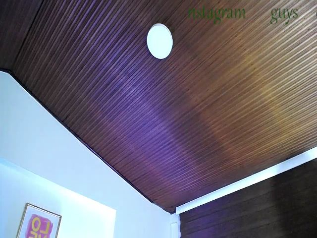 Live sex webcam photo for Cristal_19 #267537116