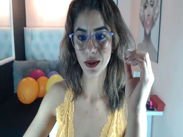 Live sex webcam photo for Sara__Ruiz #267670605