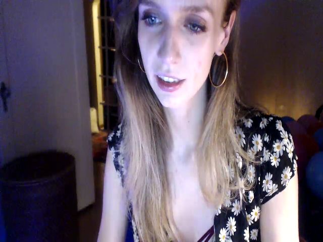 Live sex webcam photo for muffinmoon #267450939