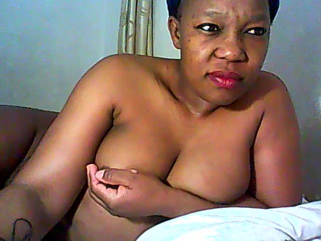 Live sex webcam photo for AfriPrincess #267477282