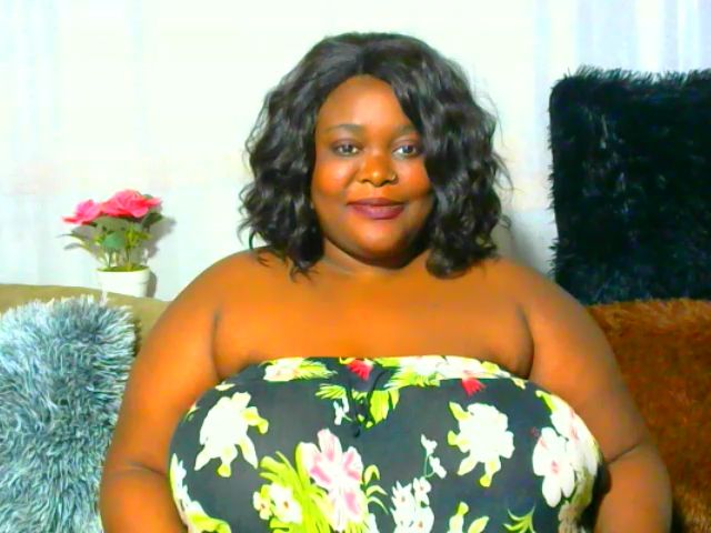 Live sex webcam photo for Queenbbw694u #267632567