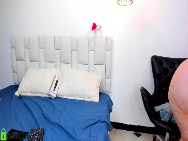 Live sex webcam photo for Kassandra_bbw #267560149