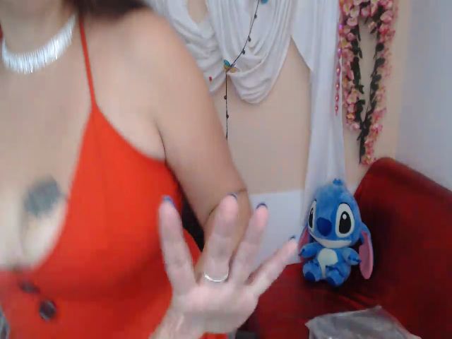 Live sex webcam photo for Katy_Lorens #267790101