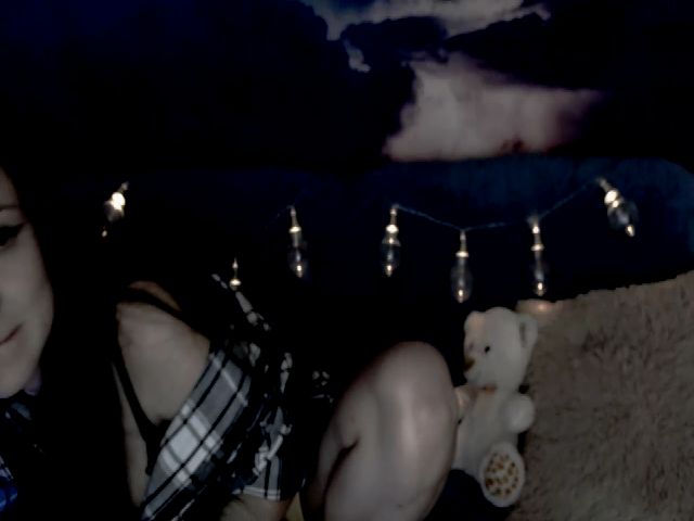 Live sex webcam photo for Meowny #267744329