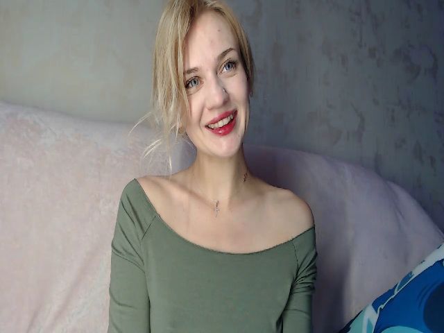 Live sex webcam photo for AlkoPanda #267428025