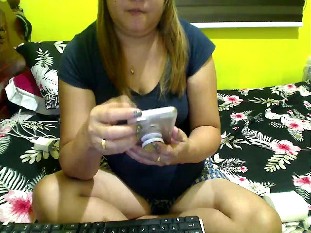 Live sex webcam photo for LiL_Spermaid #267522217