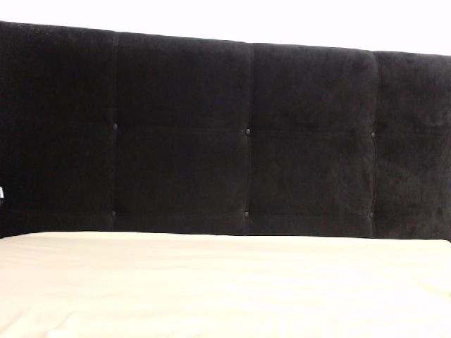 Live sex webcam photo for ClaudiaSexxyy #267381320