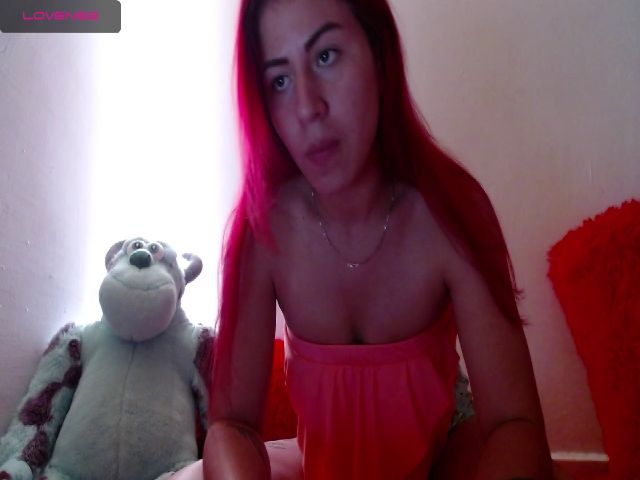 Live sex webcam photo for VickyVreeke #267390517